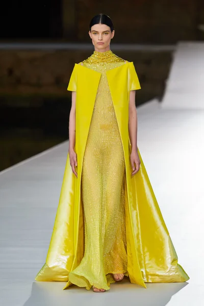 Look 70